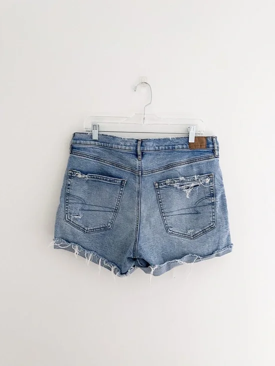 American Eagle Relaxed Denim Shorts Distressed Cutoff & Cuffed Shorts Size 12 - Picture 3 of 6